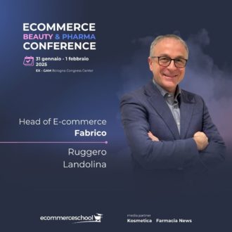 Immagine promozionale della conferenza E-commerce Beauty & Pharma 2025 con il rappresentante di Fabrico.
